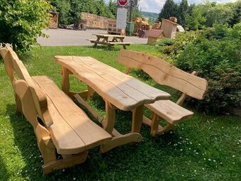 ZAHRADNÍ SET Z BOROVICE