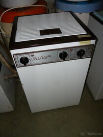 pračka mini romo s ohřevem vody  za 2500kč