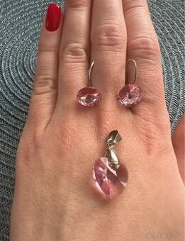 Stříbrný náušnice a přívěsek