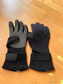 neoprenové rukavice
