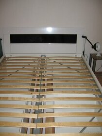 Vyvýšená postel včetně roštu REZERVACE