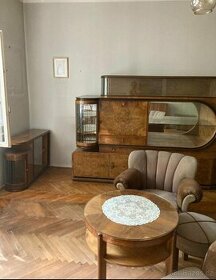 Starý nábytek