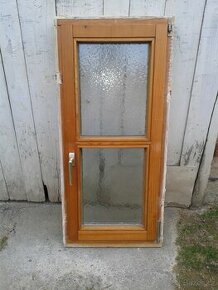 Dřevěné okno 50 x 110 cm - neprůhledné