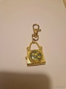 Přívěsek (klíčenka) na klíče - kabelka s hodinkami