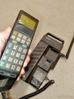 Nokia starý telefon