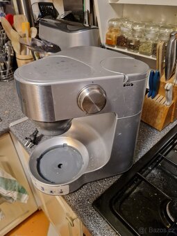 Kenwood prospero na opravu nebo na díly