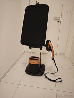 Napařovač oděvů Tefal QT1020E0