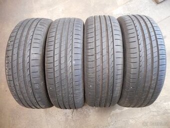 215/55R17 98W