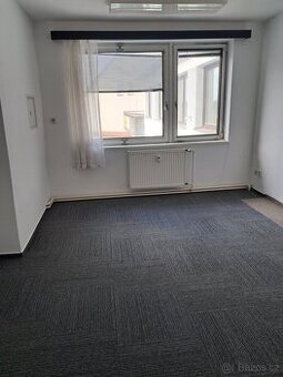 Pronájem, Kanceláře, 14m2 - Skuteč - Husova ul.
