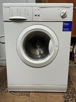 Pračka Indesit