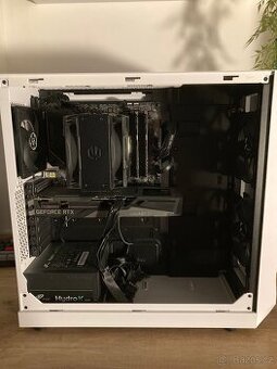 Výkonný herní PC – RTX 3060 12GB, Ryzen 7 5700X3D, 32 GB RAM