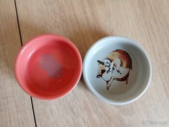 Dobrý den prodám domečky pro křečky a přepravku na ptáčky a - 1