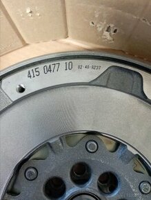 Bmw dvouhmotový setrvačník