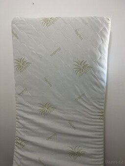 Matrace materiál 80/200 paměťová pěna.