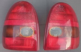 Opel Corsa B"zadní světla.