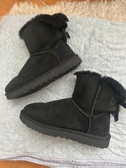 Ugg Bailey Bow boty/válenky vel.37