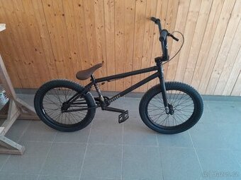 Zánovní bmx FLY BIKES Neutron 20,75" LHD