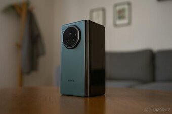 Honor Magic V3