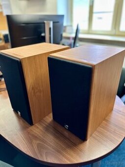 Regálové repro ELAC CL 82i