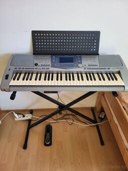 Elektronické klávesy Yamaha PSR 1100 + stojan + pedál