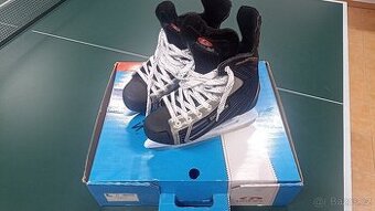 Brusle Botas vel. 40