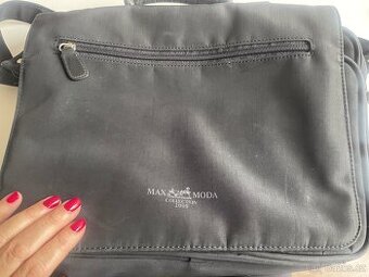 Taška látková černá na netbook