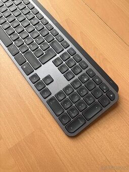 Klávesnice Logitech MX Keys S Graphite - CZ/SK