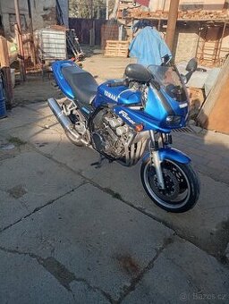 Yamaha Fazer 600