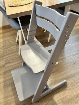 Rostoucí dřevěná židle Jitro