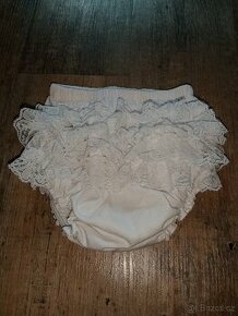 Kalhotky přes plenu