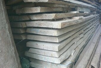 smrkové fošny šíře cca 42 cm