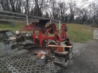 Prodám pluh obracák