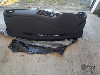 VW GOLF Vll palubní deska