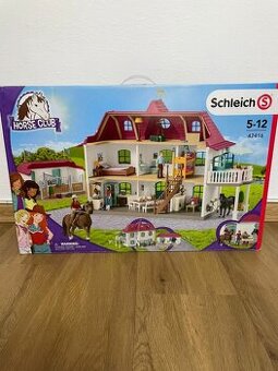 Schleich 42416 Velký koňský dvůr + zdarma 42431
