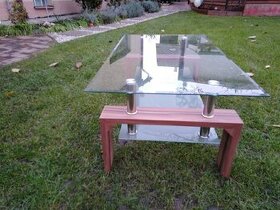 konferenční stolek