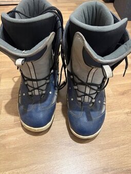 Boty na snowboarding velikost 48