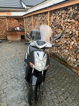 Skútr kymco 150