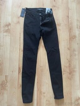 Replay - dámské džíny s visačkou, vel. 24/30