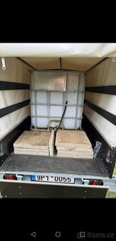 IBC nádrž na vodu s dlažbou