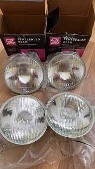 Prodám přední světla VAZ LADA 2106 viz foto