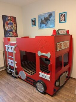 Dětská patrová postel hasiči.