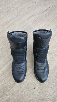Prodám motorkářské  boty Eleveit