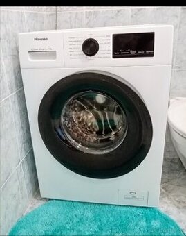 Pračka Hisense Steam Allergy Care 7kg – TOP stav, spěchá