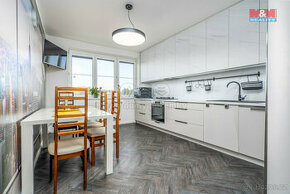Prodej bytu 3+1, 106 m², Hostivice, ul. Kmochova