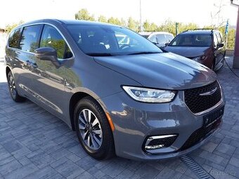 Chrysler Pacifica 3,6L V6 HYBRID, Top výbava, DVD+TV