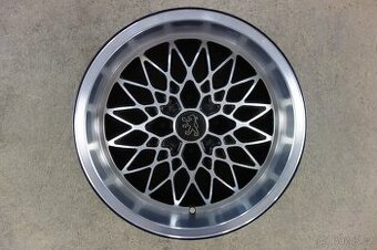 Peugeot 205 GTi alu kolo Exip 15" 4x108 1ks 157377