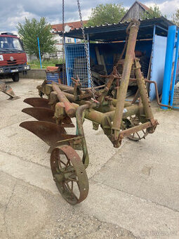 Tažený pluh 3-PZ-35-M - 1