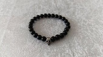 Nový náramek z lávových kamenů s lebkou