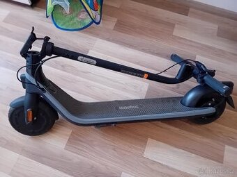 Koloběžka Ninebot KickScooter E2