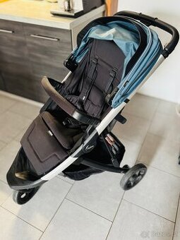 Prodám Kočárek Thule Spring+fusak+stříška